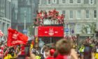 Aberdeen celebrate winning the Scottish Cup in the city centre. Image: Kath Flannery/DC Thomson.
