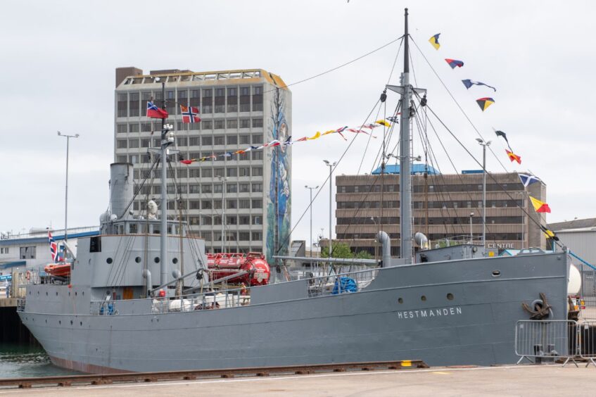 Hestmanden berthed in Aberdeen 