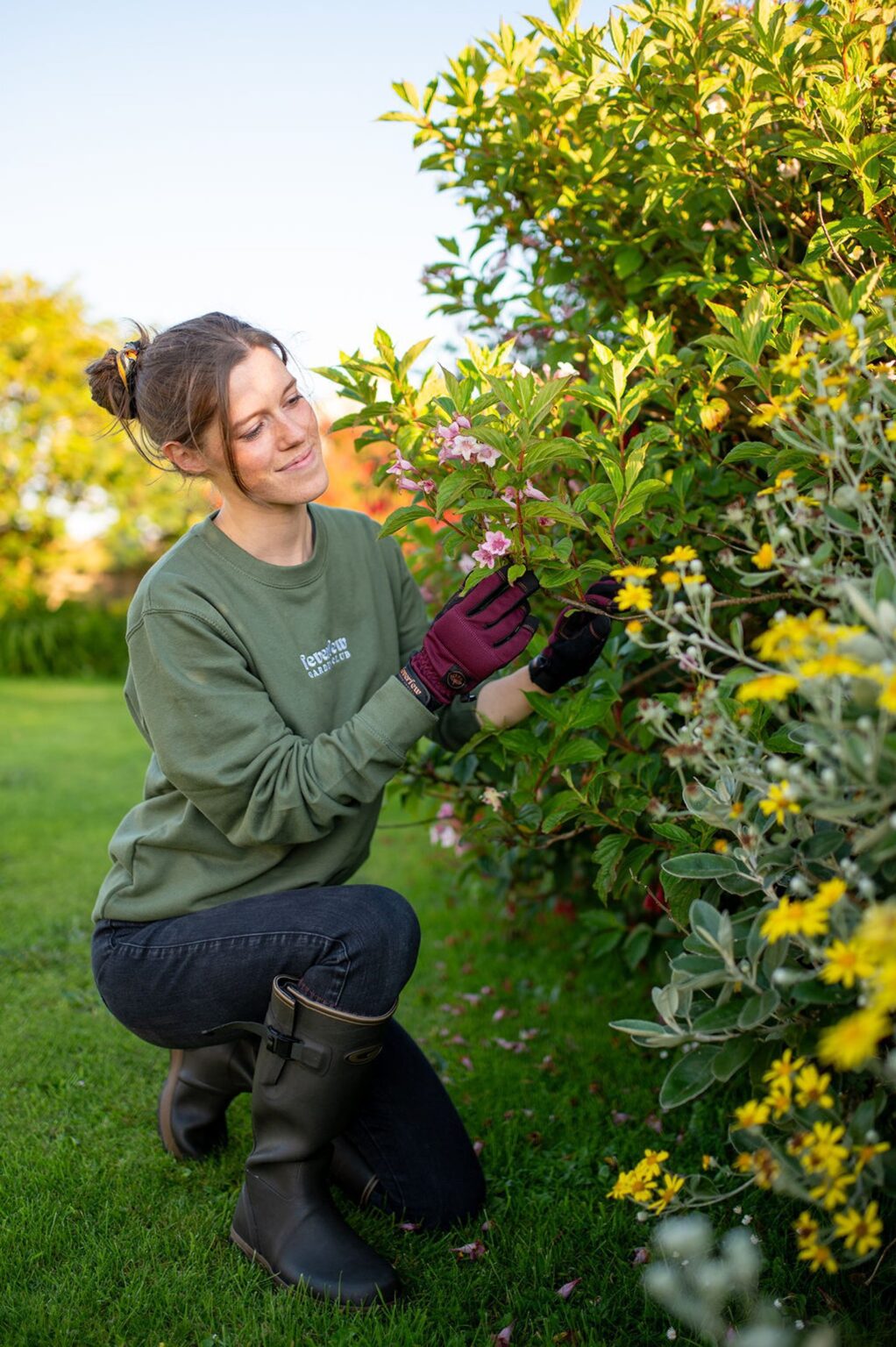 How Rachel, 26, grew women's gardenwear business from Orkney