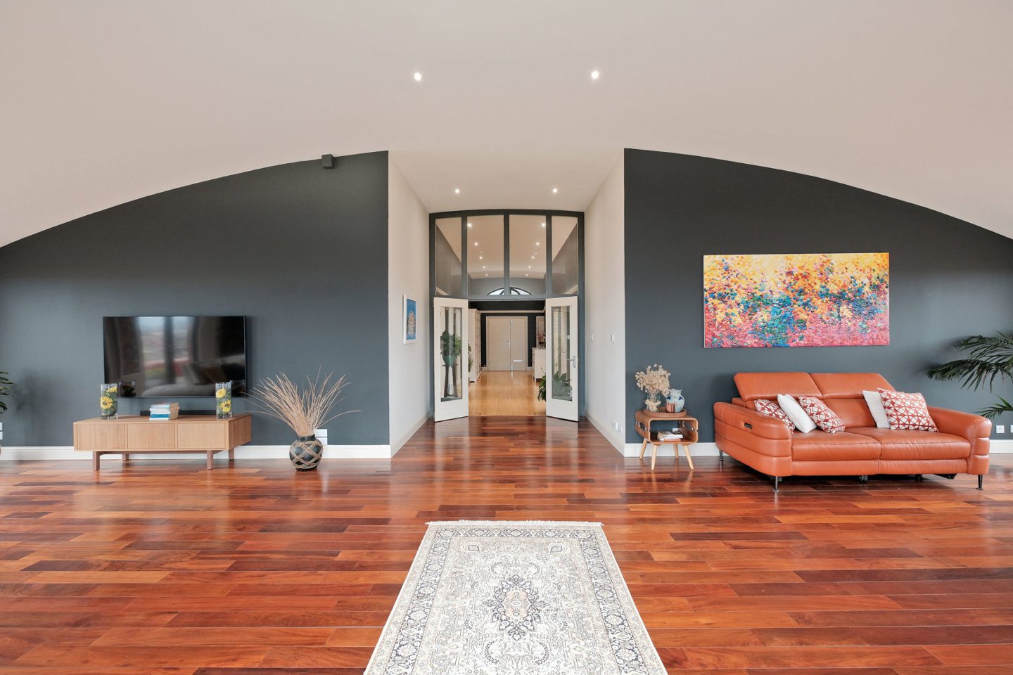 Penthouse in one of Aberdeen's most prestigious flat blocks for sale
