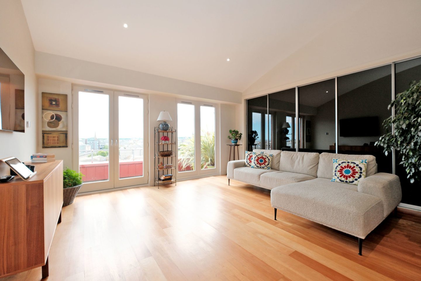 Picture of Penthouse in one of Aberdeen's most prestigious flat blocks for sale
