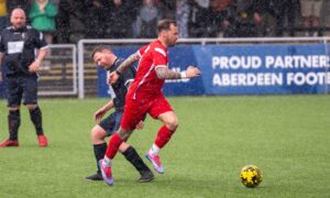 Former Aberdeen striker makes shock move to Cove Rangers
