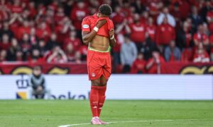 Aberdeen fans urged to stop being negative about Kusini Yengi, by striker’s brother
