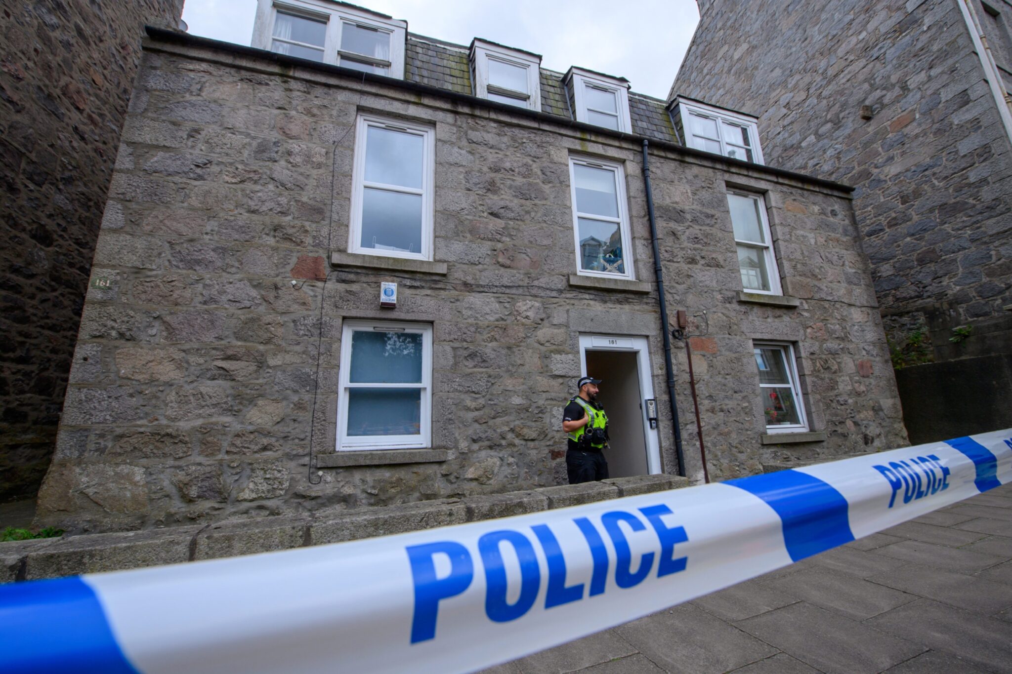 Man dies after being found injured on busy Aberdeen street