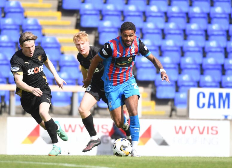Inverness Caledonian Thistle's Liam Sole goes on the attack against Peterhead in the SPFL League One match at the Caledonian Stadium, Inverness, on August 9, 2025. 