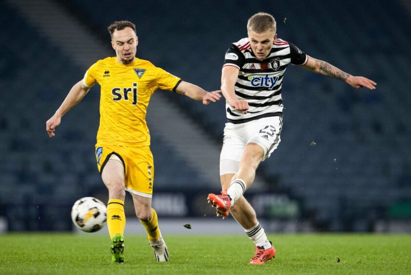 Dunfermline Athletic's Chris Hamilton and Queen's Park's Ryan Duncan in action during an SPFL Championship match between Queen's Park and Dunfermline Athletic at Hampden Park, Glasgow, on November 9, 2024.
