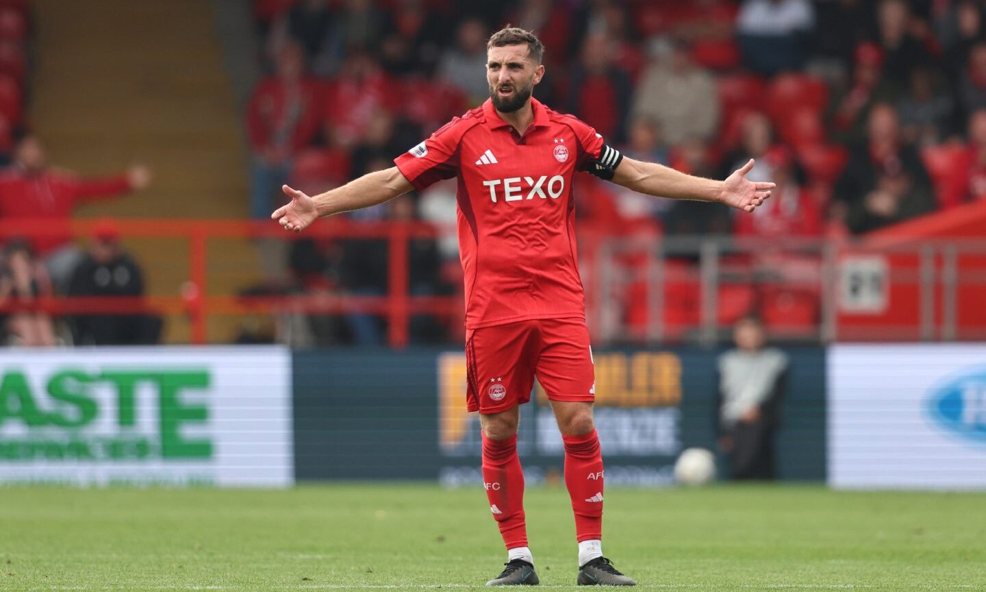 Skipper Graeme Shinnie warns summer signings must learn to carry ‘weight’ of playing for Aberdeen