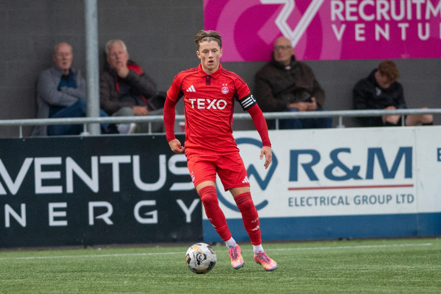 Aberdeen starlet Dylan Lobban signs new Dons contract days after Evening Express Aberdeenshire Cup final man-of-the-match display