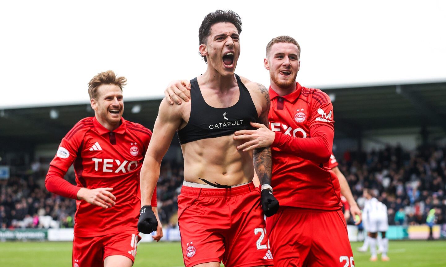 Aberdeen's Marko Lazetic celebrates scoring to make it 1-0 against St Mirren.