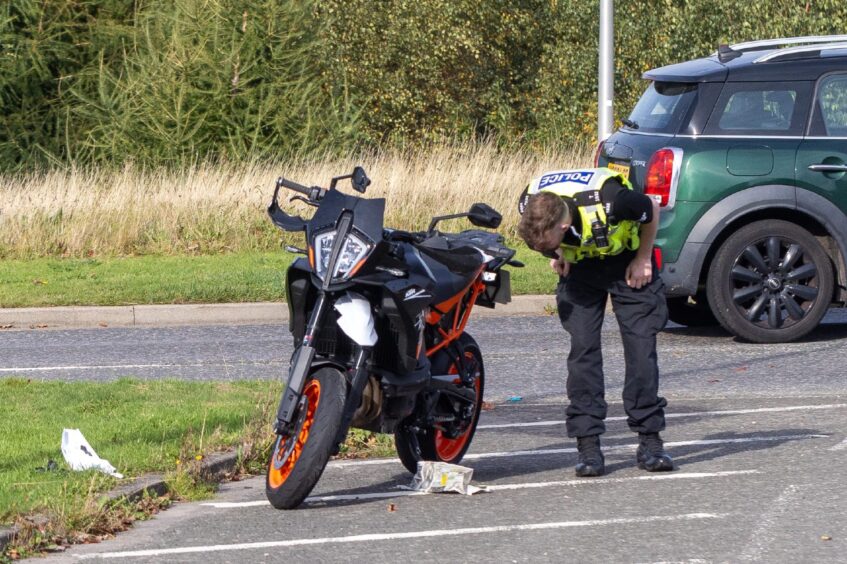 Motorcyclist taken to hospital after crash at King George VI Bridge