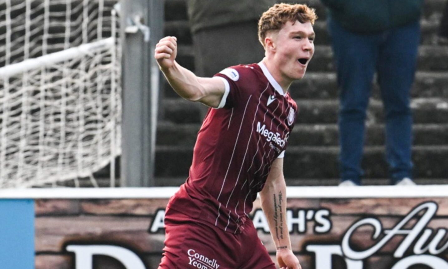 Arbroath's Findlay Marshall celebrates scoring to make it 3-1 during a William Hill Championship match against St Johnstone on October 18. Image: SNS.