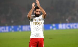 Aberdeen’s Graeme Shinnie says Hearts have shown Old Firm opportunity this term ahead of Celtic visit – as skipper confirms he wants to extend contract