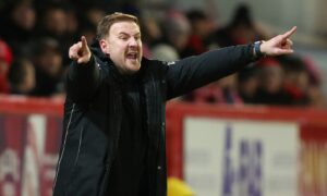 Aberdeen interim boss Peter Leven delivers demand that will make or break top-six finish bid