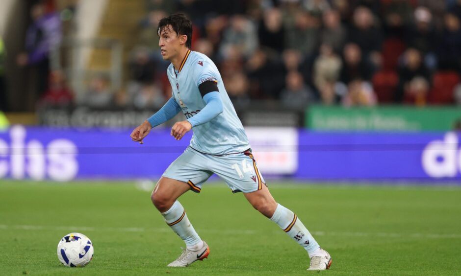 Tom McIntyre with the ball for Bradford City. Image: Shutterstock.