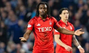 Stephen Robinson attacking alignment can help Toyosi Olusanya be ‘massive success’ during Aberdeen run-in