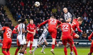 St Mirren 2 Aberdeen 0:  Alarm bells screaming as relegation danger ramps up for Dons