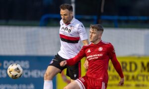Highland League: Brora Rangers net injury-time winner against Brechin to take title race to the final day