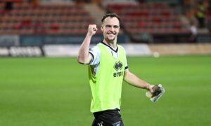 Ross County start June by signing freed Dunfermline vice-captain