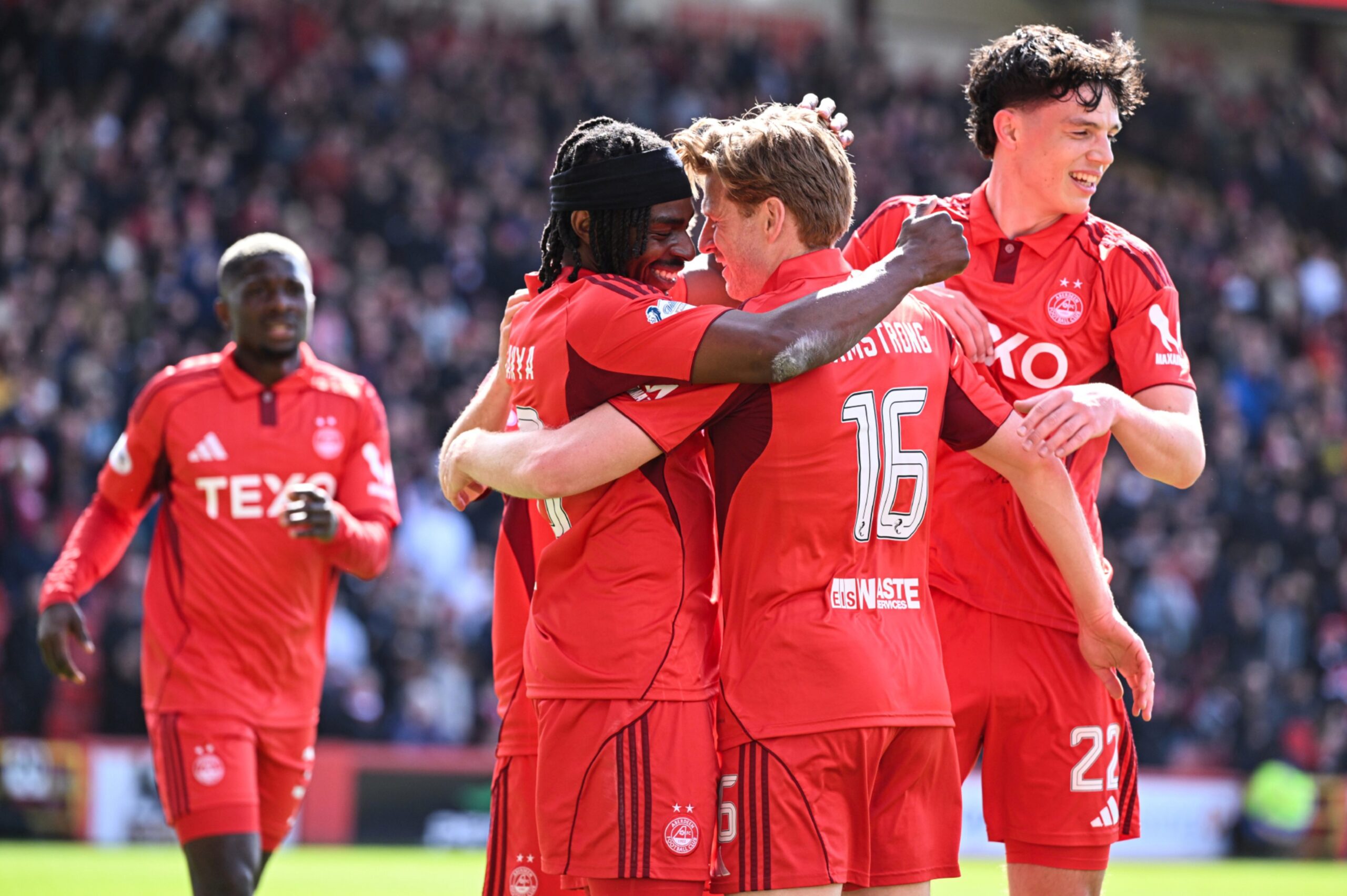 Aberdeen's Stuart Armstrong celebrates scoring to make it 1-0 against Dundee United at Pittodrie. 