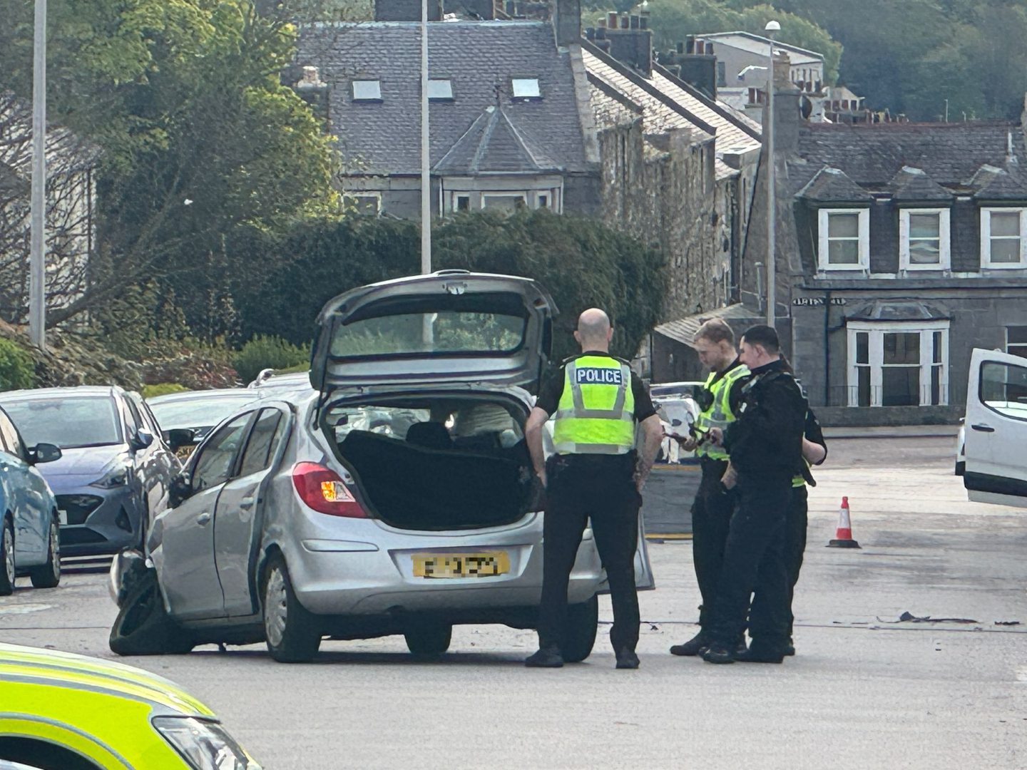 Man arrested after crash on Hilton Road in Aberdeen