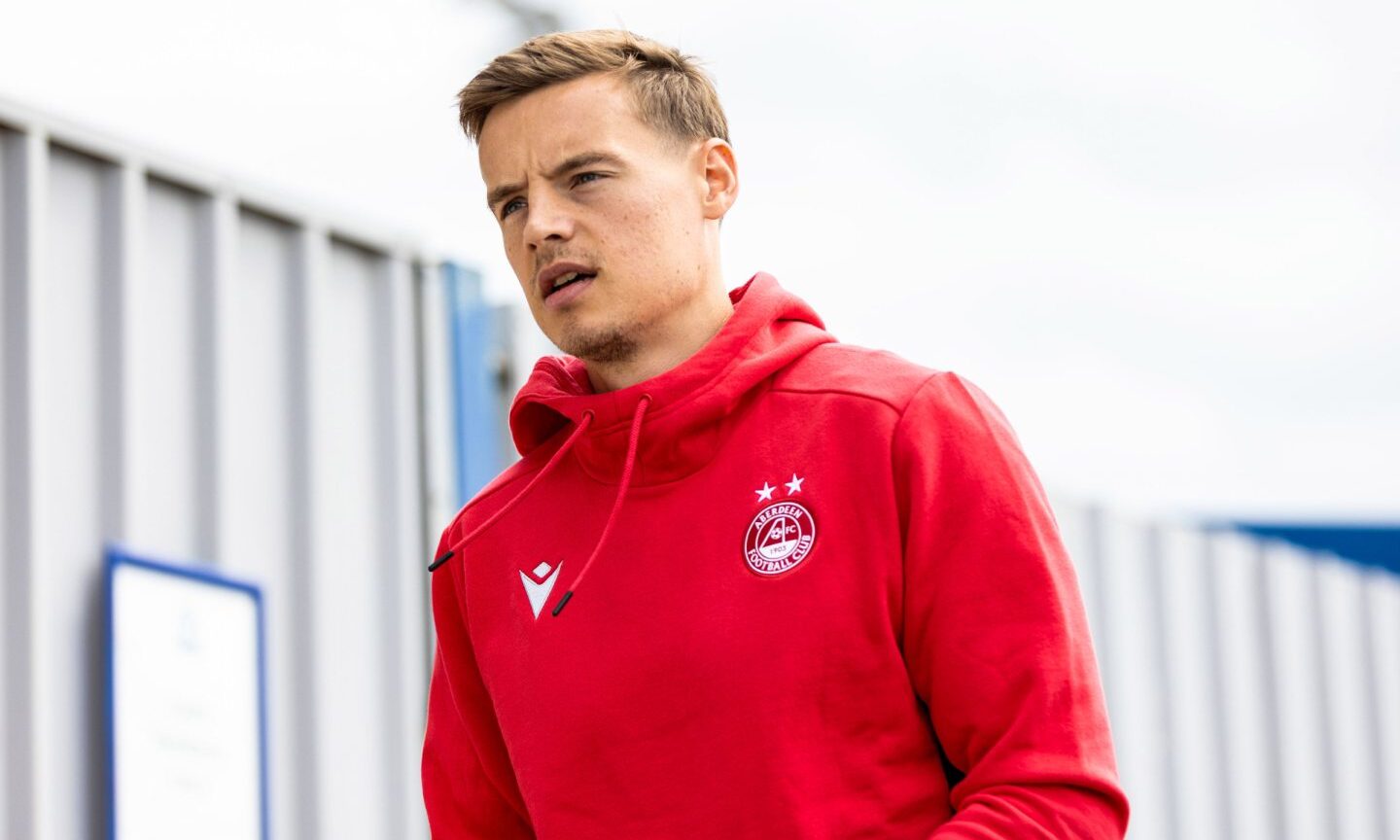 New signing Lewis Mayo reveals boss Stephen Robinson’s Aberdeen sales pitch