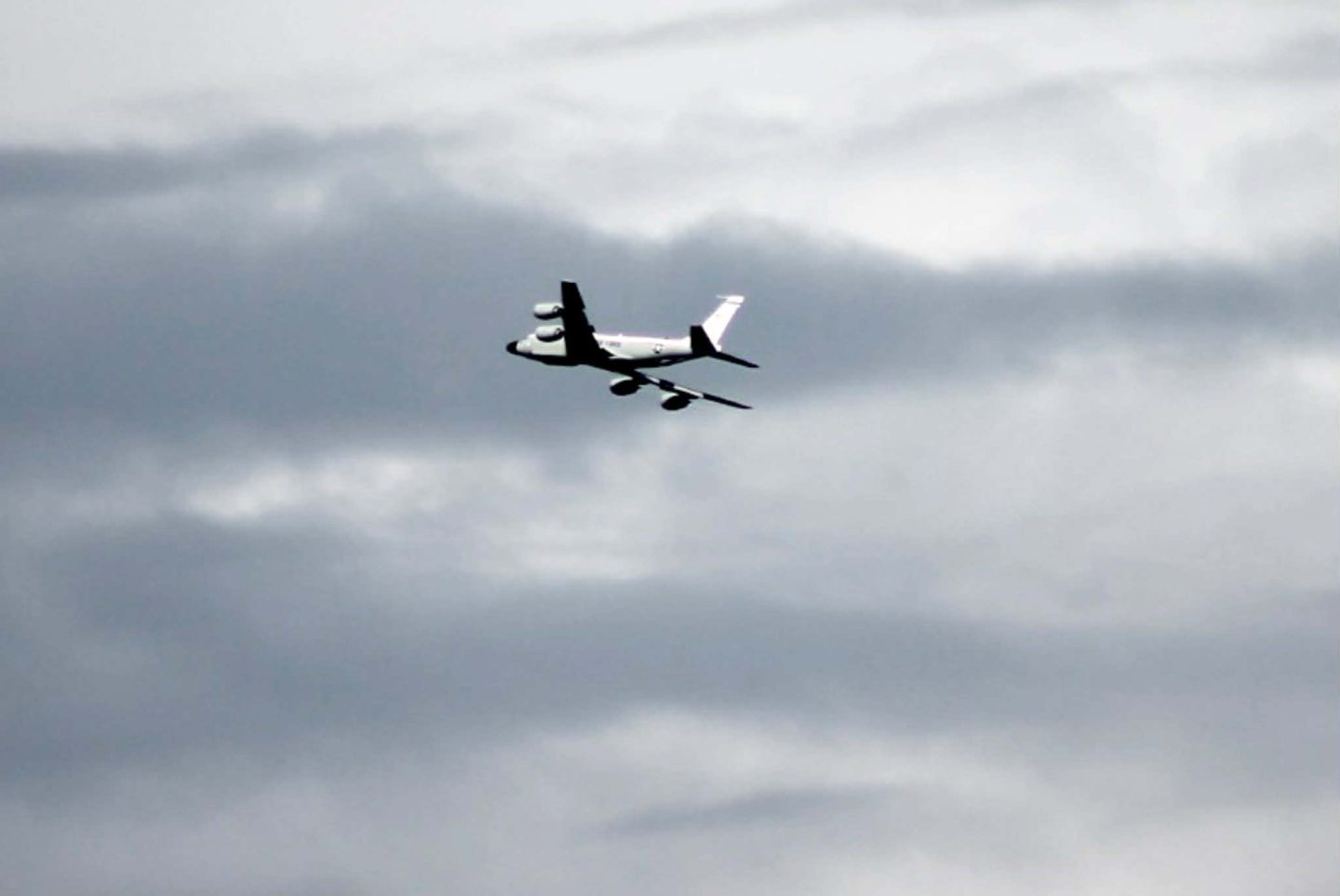 US Air Force plane loops around RAF Lossiemouth