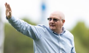 Ross County captain Brian Graham makes pitch for Falkirk boss John McGlynn to land Scotland job