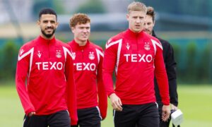 Mats Knoester: Aberdeen boss Stephen Robinson reveals Tuesday could ‘dictate’ Dutch defender’s return from injury at Dundee