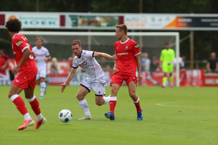 Connor Ronan playing for Aberdeen against FC Twente in the Netherlands. Image: Newsline.