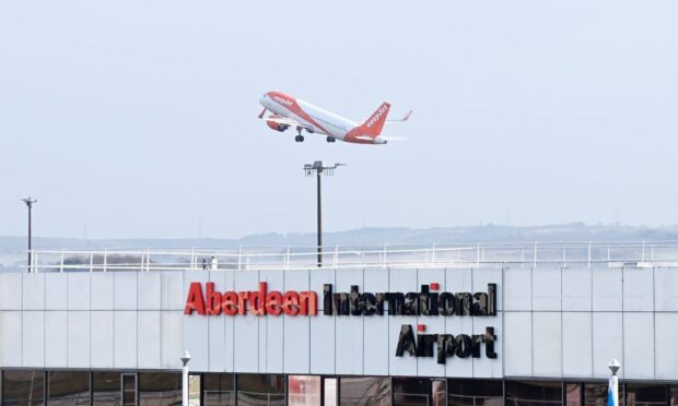 Aberdeen Airport in 'shambles' during security scanner outage