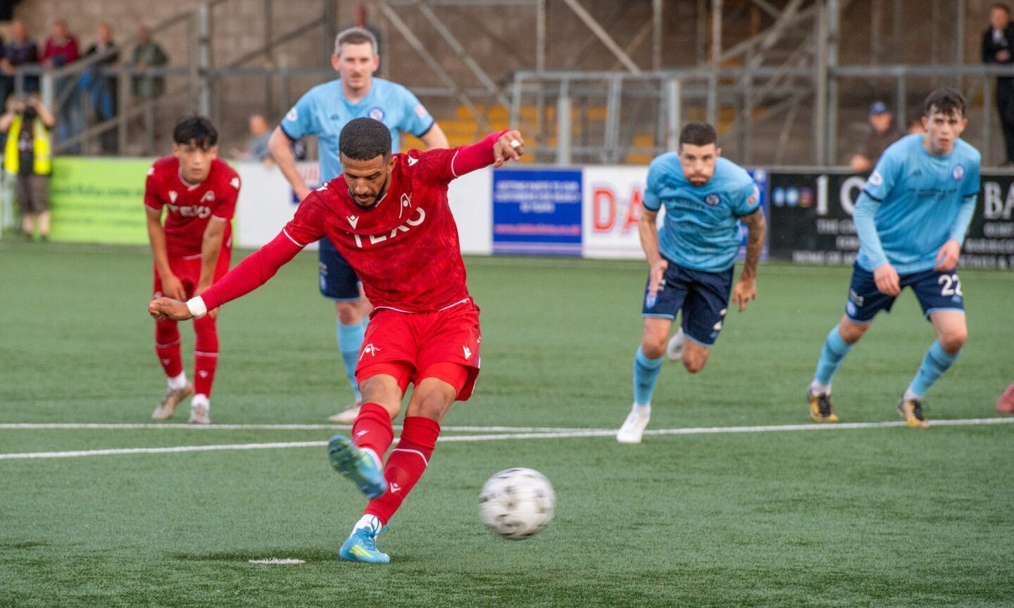 Aberdeen's Ayoub Mouloua scores his second penalty in the KDM Evolution Cup win against Forfar. Image: Kath Flannery/DC Thomson