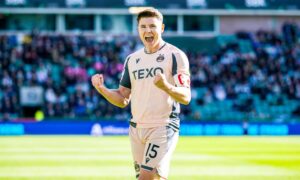Aberdeen boss Stephen Robinson surprised ‘superb’ Kevin Nisbet not in Scotland squad