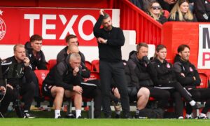 Aberdeen boss Stephen Robinson sends ‘be better’ message to Mitchy Ntelo as triple fitness concern opens up St Mirren game chance