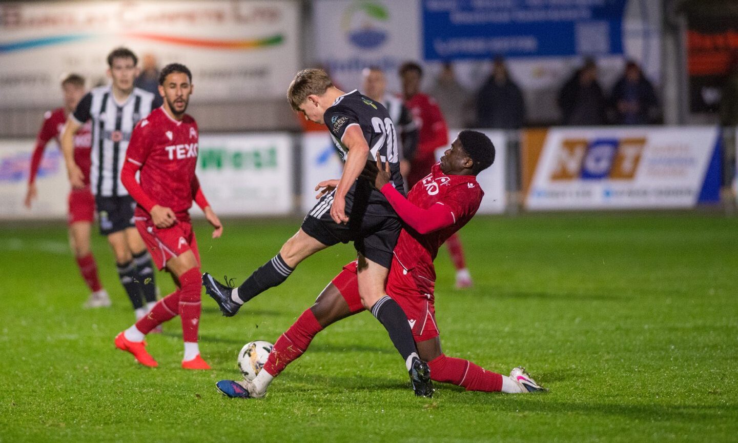 EE Aberdeenshire Cup: Fraserburgh oust holders Aberdeen