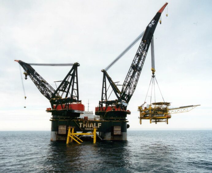 The Ketch platform being installed by Heerema's Thialf lift vessel in 1998.