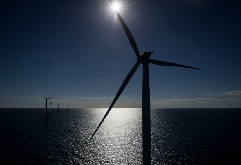 Co-location conflicts between offshore wind and oil and gas