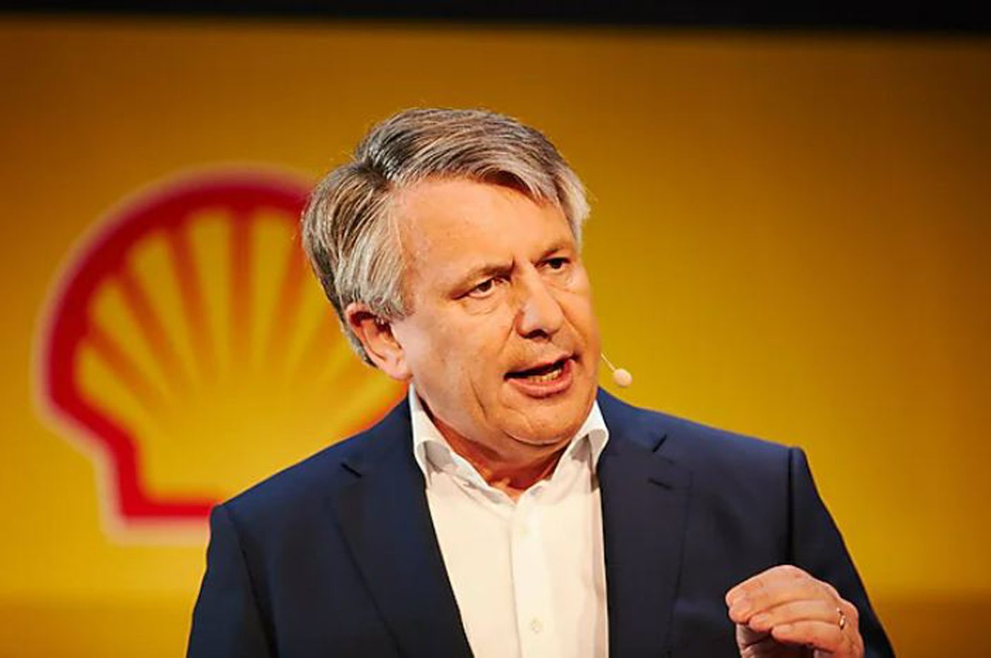 Ex-Shell head Ben van Beurden joins investment group KKR