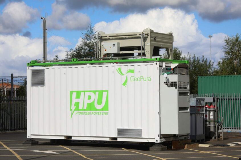 Cracked hydrogen will be used in GeoPura's hydrogen power units.