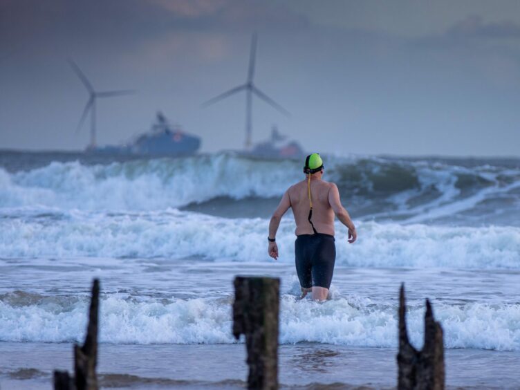 Aberdeen Renewable Energy Group launches 2024 photo comp