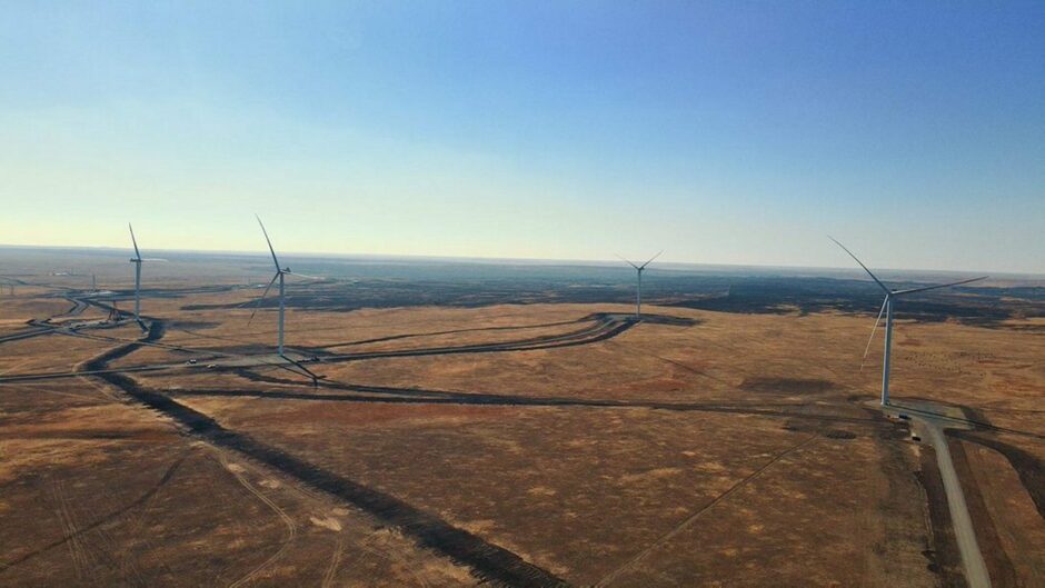 Big wind turbines onshore 