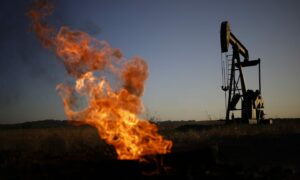 Oil declines SVB collapse