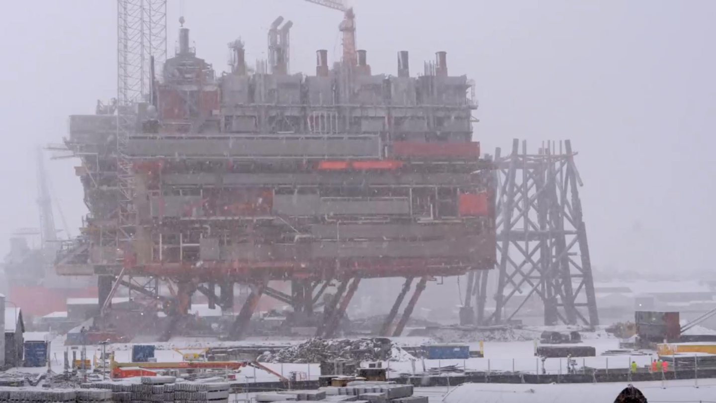 Valhall Module Watch: Valhall production platform toppled at Norwegian yard