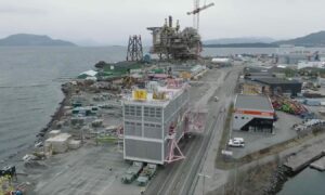 Aker Solutions moves the M50 module out as part of the Troll West electrification project. Stord, Norway.