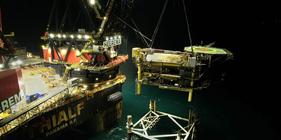 Heerema Marine Contractors' Thialf crane vessel removes the Schooner platform.