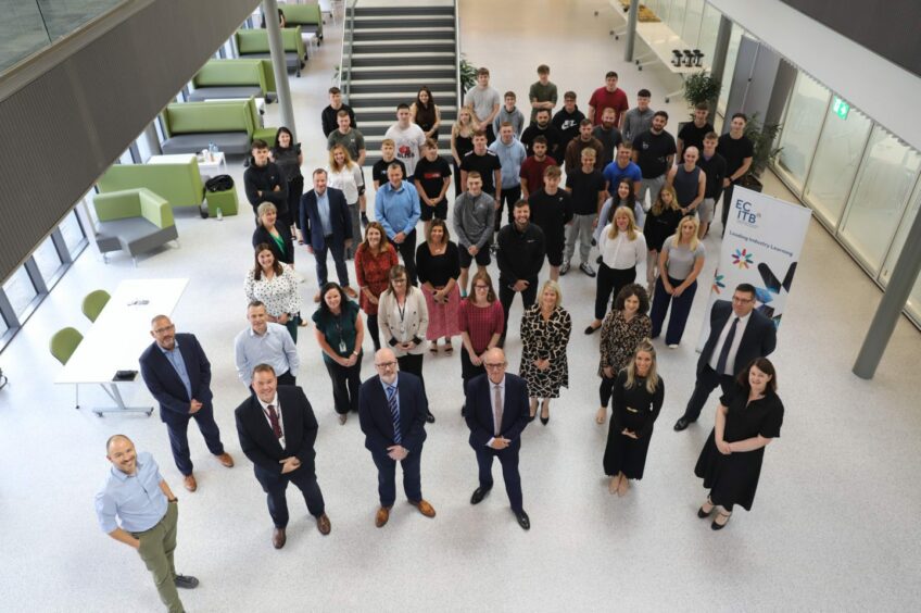 Andrew Hockey ECITB CEO with Forth Valley College Principal Kenny MacInnes (Front Row Centre)  and OGTAP apprentices