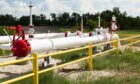 Using natural gas pipelines can facilitate transitioning to a hydrogen-based energy economy. Mathematical modelling by Los Alamos National Laboratory demonstrates the effectiveness of blending hydrogen with natural gas.