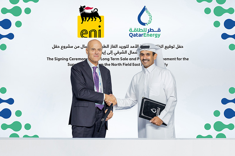 Saad Sherida Al-Kaabi, the Minister of State for Energy Affair and President and CEO of QatarEnergy, and Eni CEO Claudio Descalzi sign the LNG supply deal in Doha.