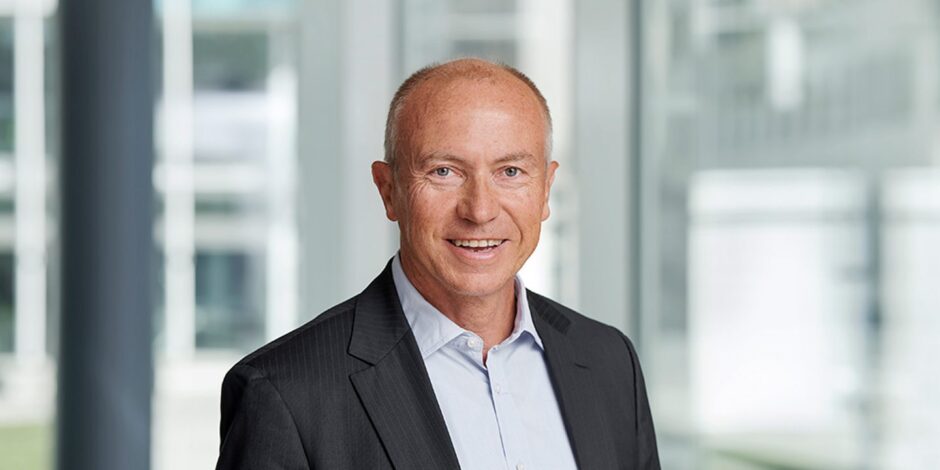 Statkraft CEO Christian Rynning-Tønnesen announced he would step down from the post he has held for 14 years.