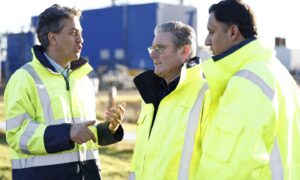 Keir Starmer, Ed Miliband and Anas Sarwar discuss GB Energy while at the St Fergus Gas Terminal in Aberdeenshire