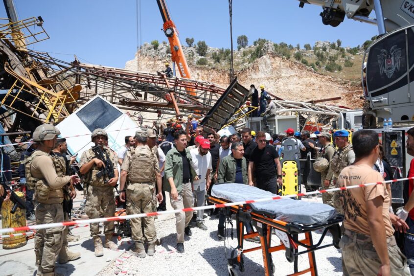 Emergency response following rig floor collapse at Turkey's Yalcin field.